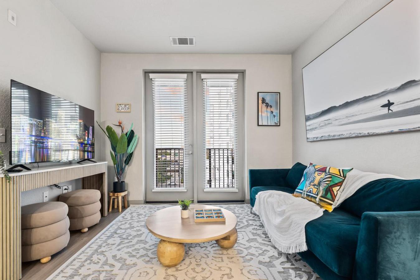 Апартаменты Tropical Field 1 Bed In Downtown With Free Parking Сент-Питерсберг Экстерьер фото